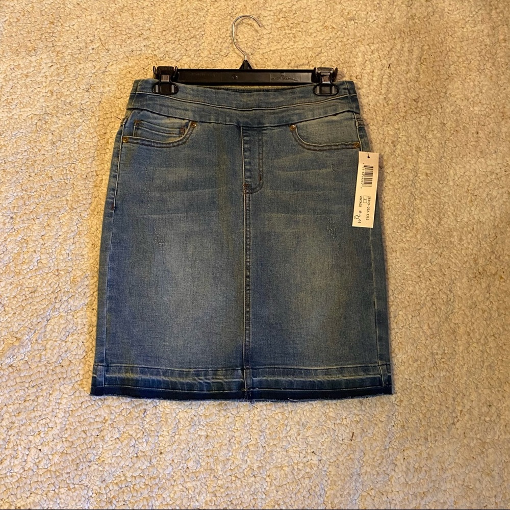 Tribal Very cool, edgy denim skirt!